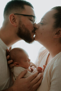 séance photo nouveau-né à Angoulême en Charente