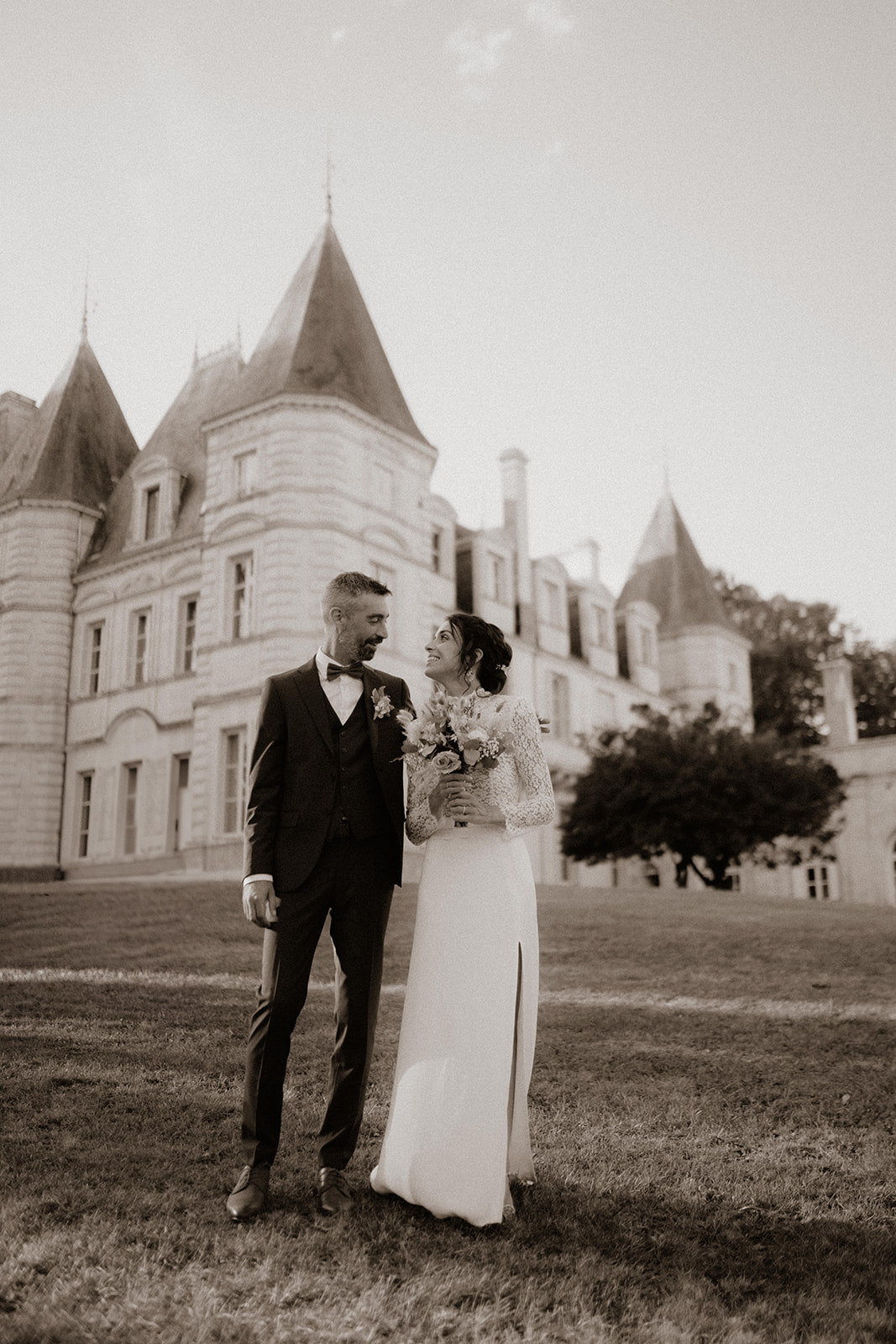 Vin d'honneur au Château de la Barbelinière à Thuré - Photographe mariage à Poitiers et dans la Vienne 86