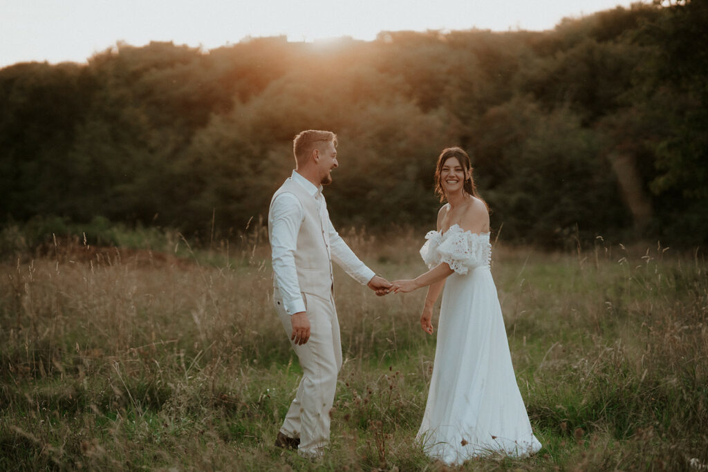 Mariage au domaine de la Thibaudière à Tercé dans la Vienne. Photos de couple. Photographe près de Poitiers