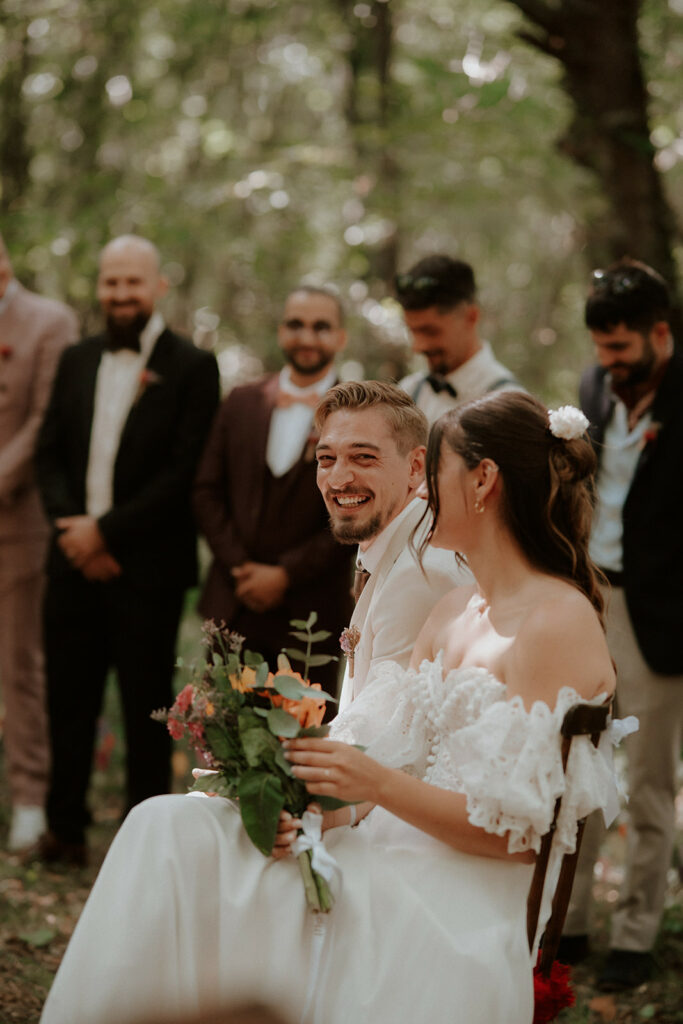Mariage au domaine de la Thibaudière à Tercé dans la Vienne. Cérémonie. Photographe près de Poitiers