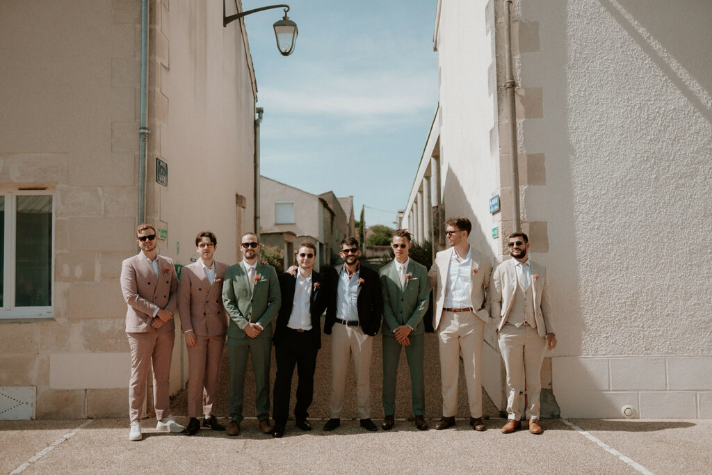 Mariage au domaine de la Thibaudière à Tercé dans la Vienne. Mairie. Photographe près de Poitiers