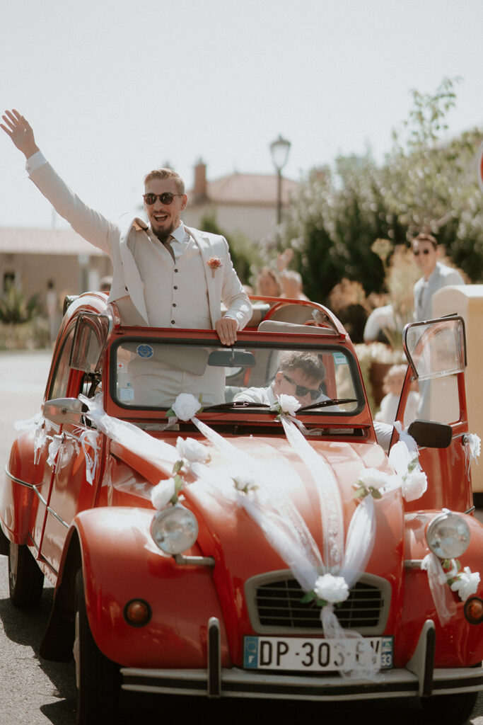 Mariage au domaine de la Thibaudière à Tercé dans la Vienne. Mairie. Photographe près de Poitiers