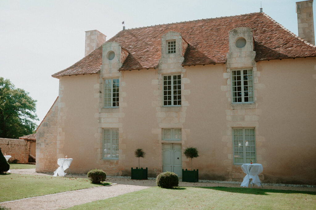 Mariage au domaine de la Thibaudière à tercé dans la Vienne