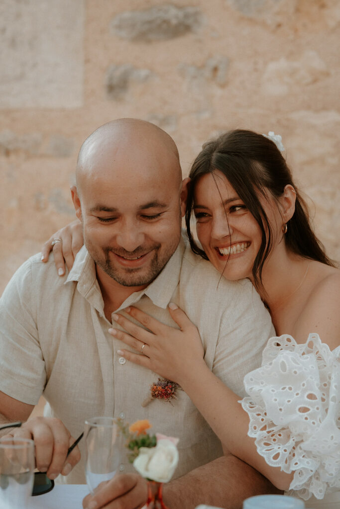 Mariage au domaine de la Thibaudière à Tercé dans la Vienne. Vin d'honneur. Photographe près de Poitiers