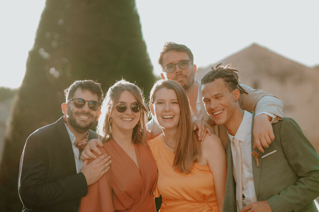 Mariage au domaine de la Thibaudière à Tercé dans la Vienne. Vin d'honneur. Photographe près de Poitiers