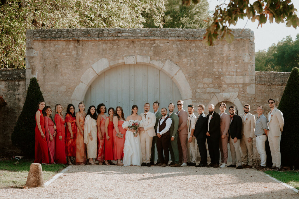 Mariage au domaine de la Thibaudière à Tercé dans la Vienne. Vin d'honneur. Photographe près de Poitiers