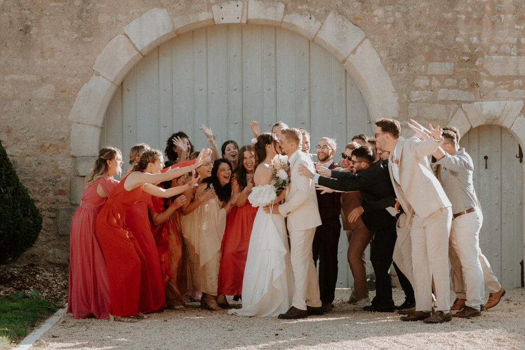 Mariage au domaine de la Thibaudière à Tercé dans la Vienne. Vin d'honneur. Photographe près de Poitiers