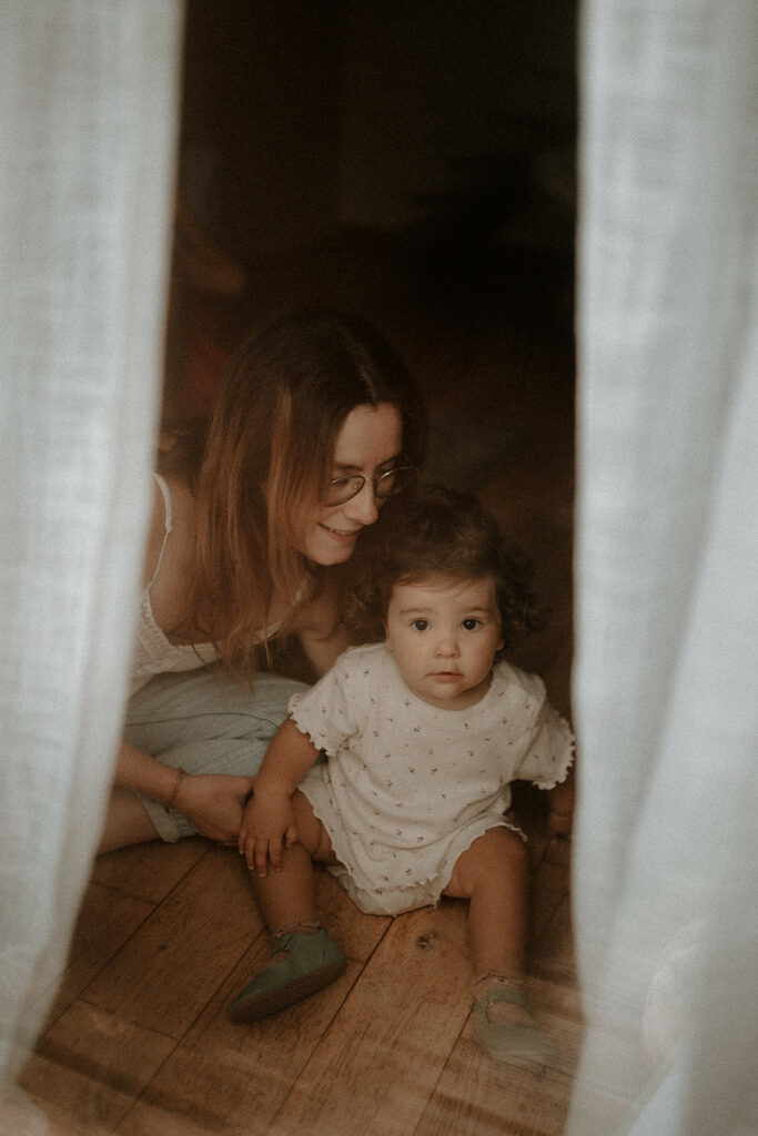 Séance famille à domicile près de Niort, Photographe dans les Deux-Sèvres