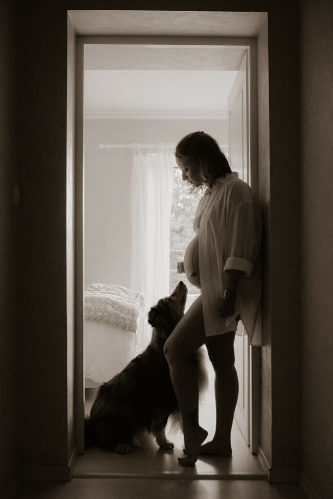 Séance photo grossesse à domicile à Niort, photographe dans les Deux-Sèvres